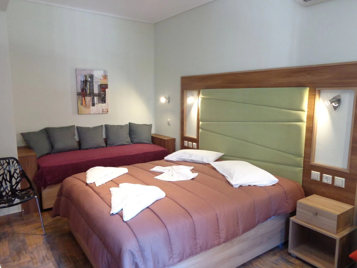 Niki Studios Sea-Front