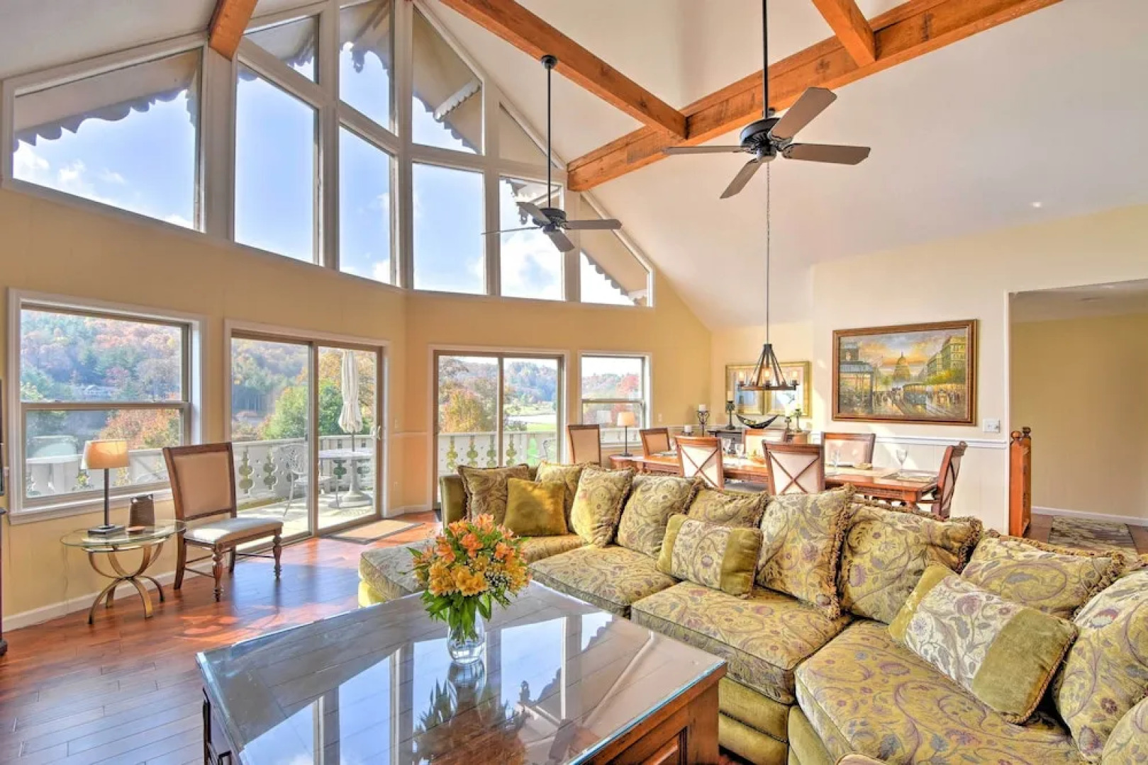 Picturesque Sky Haus Sanctuary w/ Mountain Views