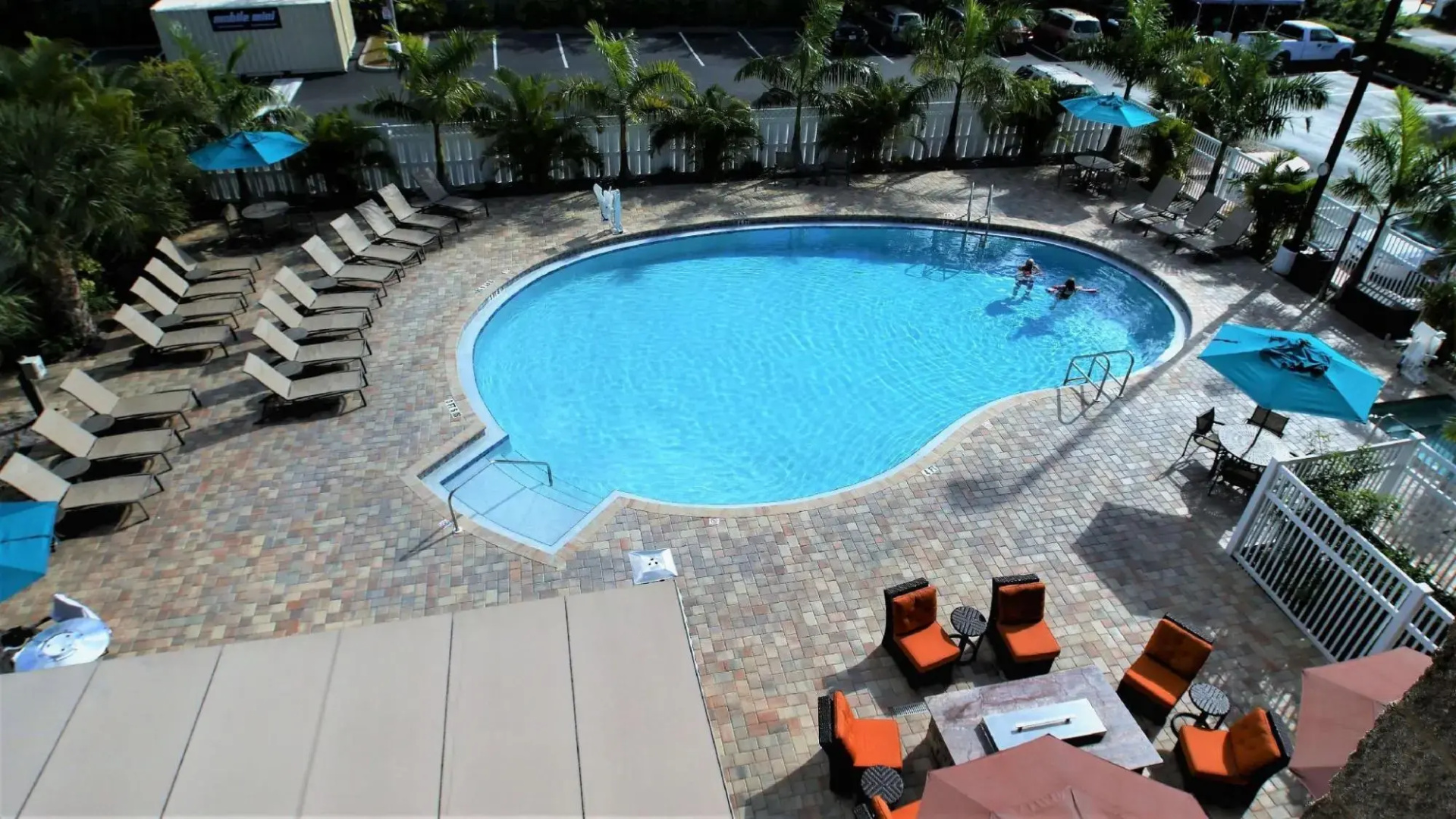 Spark by Hilton Sarasota Siesta Key Gateway