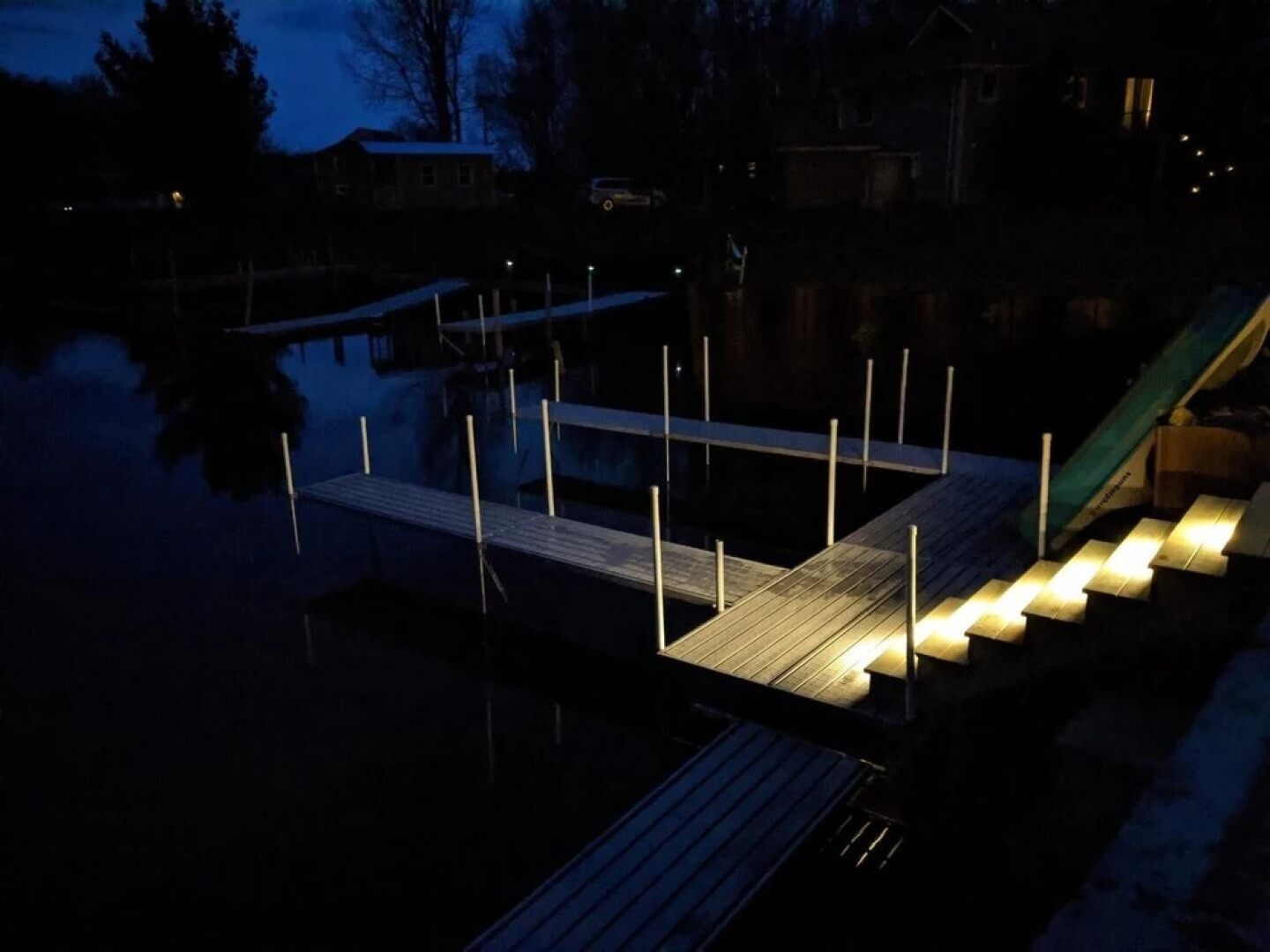 Cardinal Road 3 Bedroom Home by RedAwning