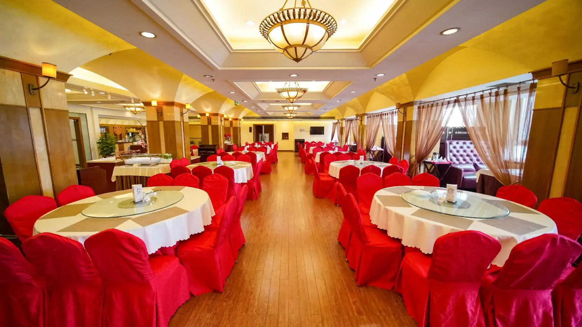Dong Fang Hotel