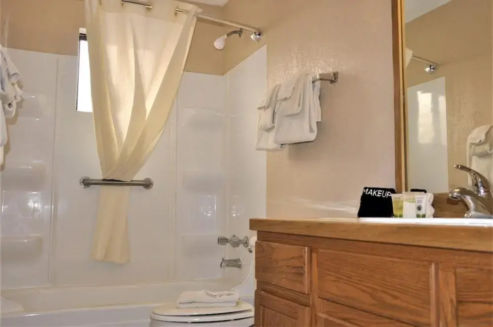 Pinecliff Village Resort