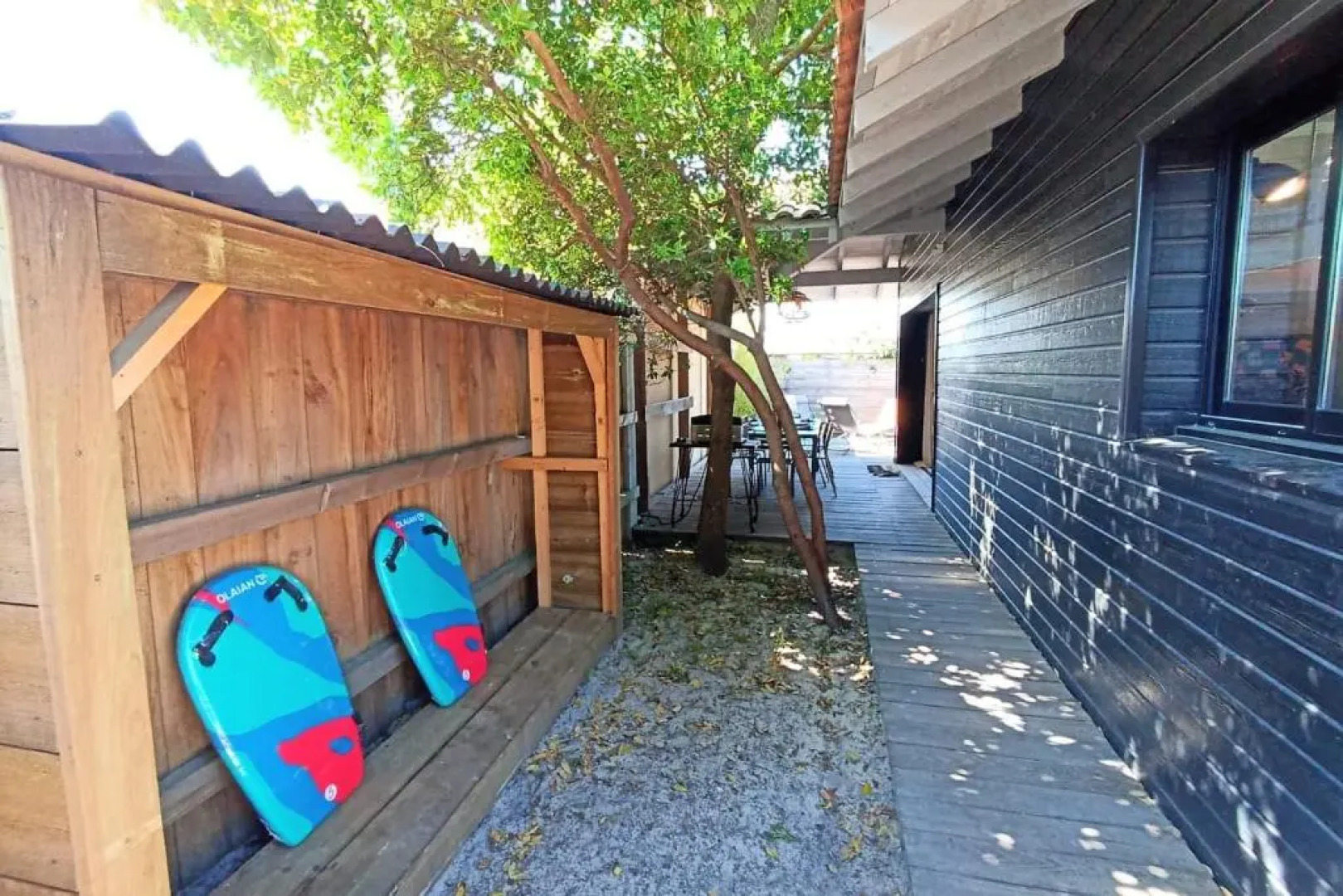 Very Nice Wood Frame House With Garden