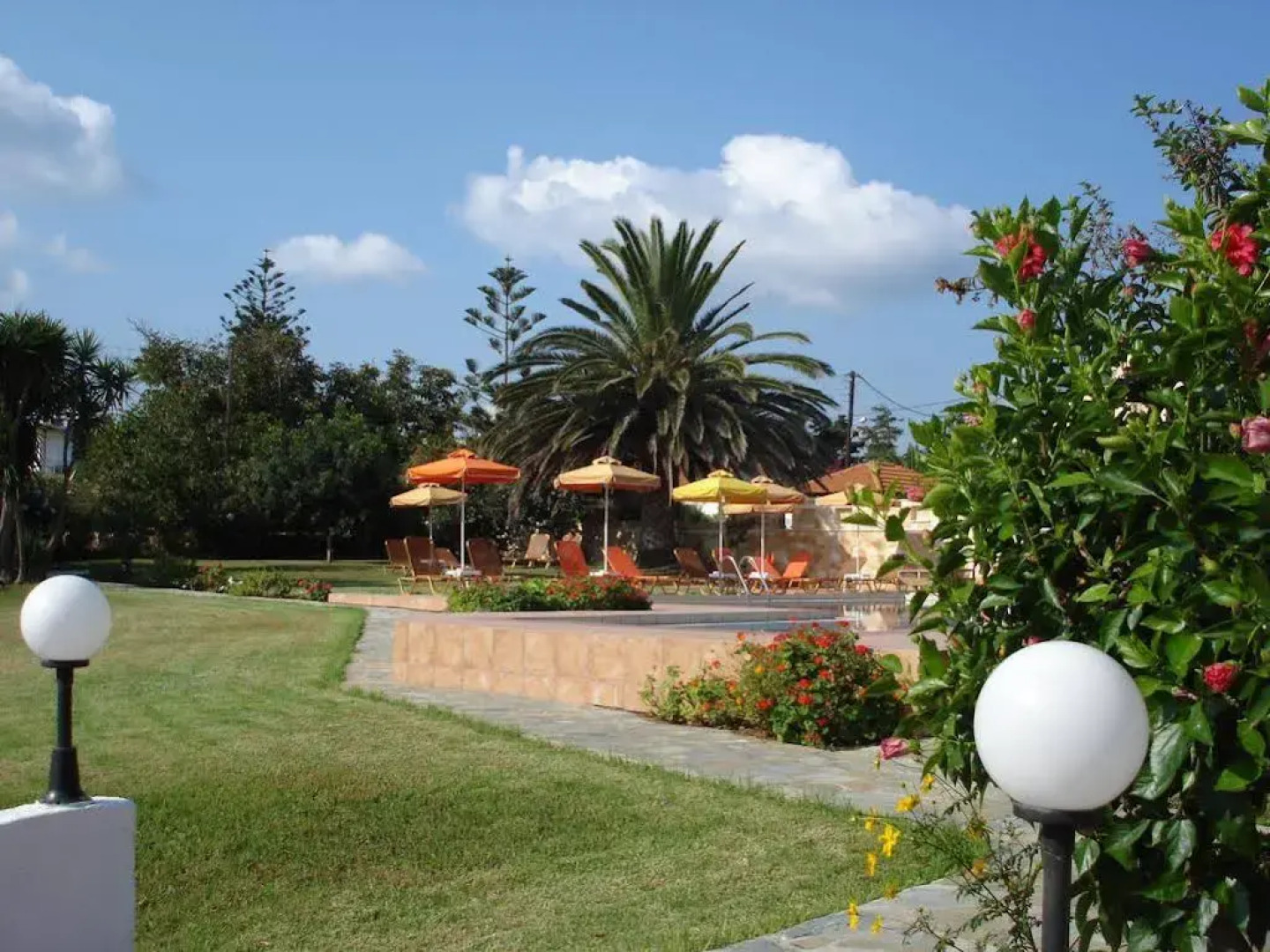 Androulakis Apartments