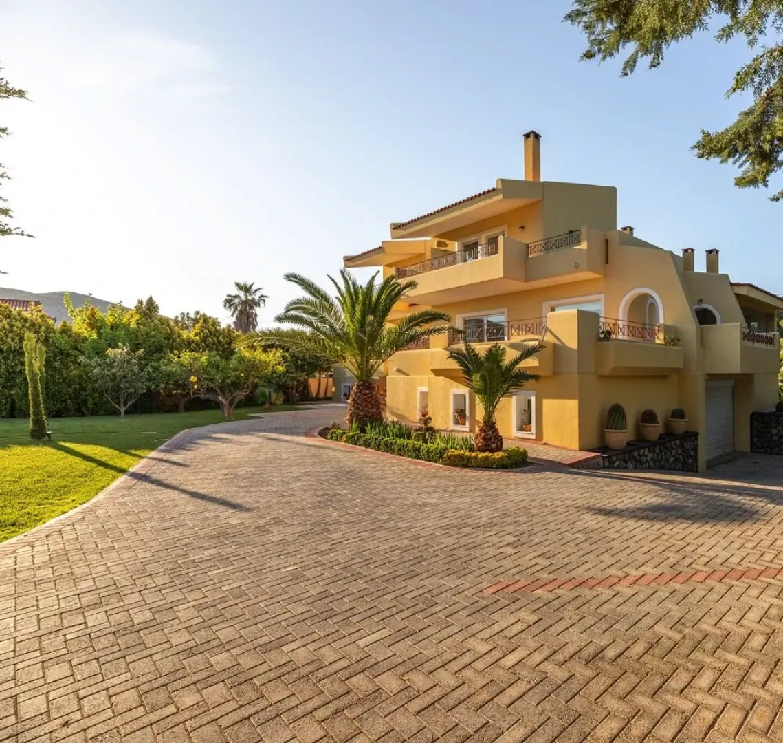 Villa Valma homm with 5 bedrooms and private pool