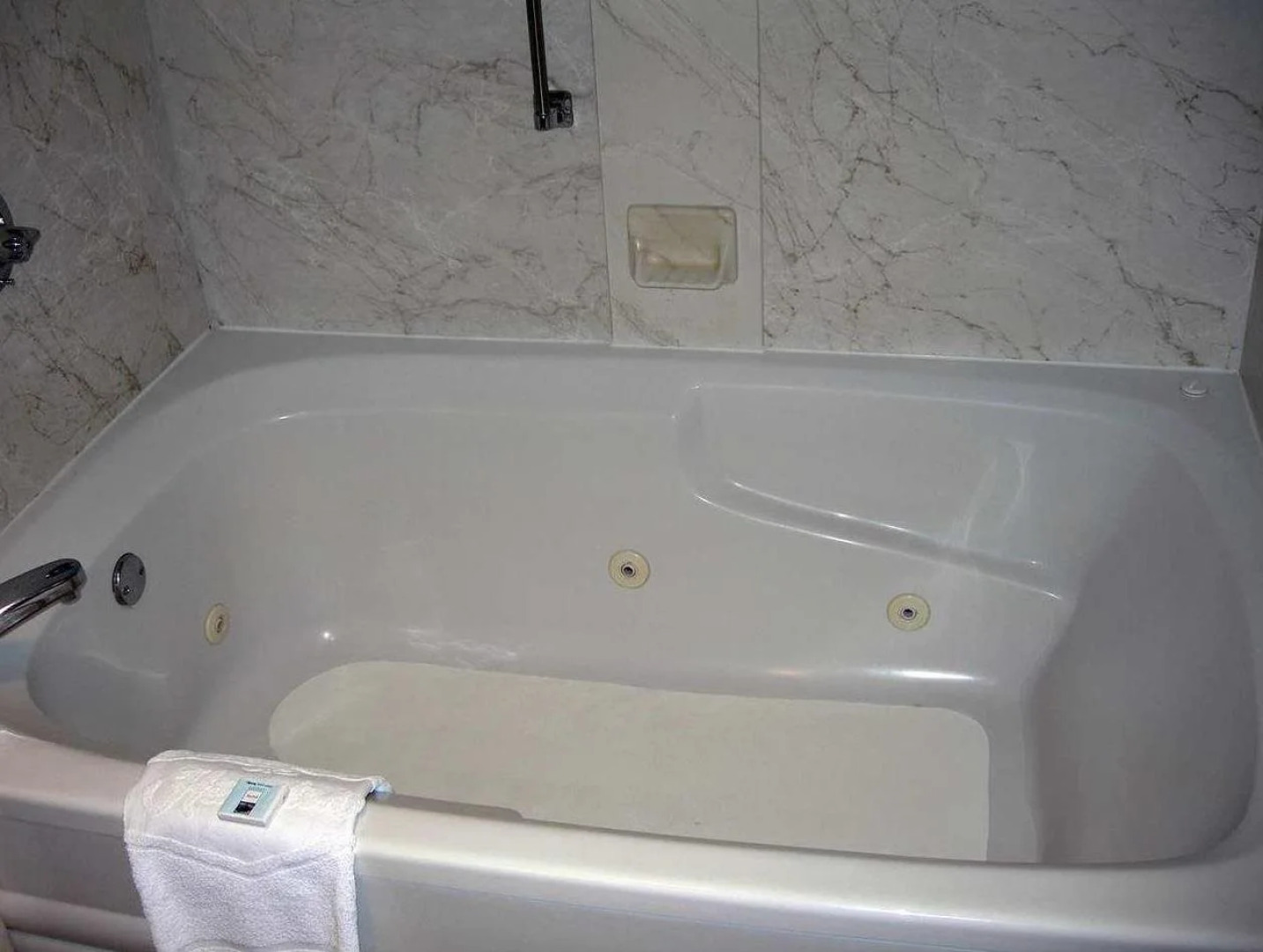 Hampton Inn Bellevue / Nashville-I-40 West