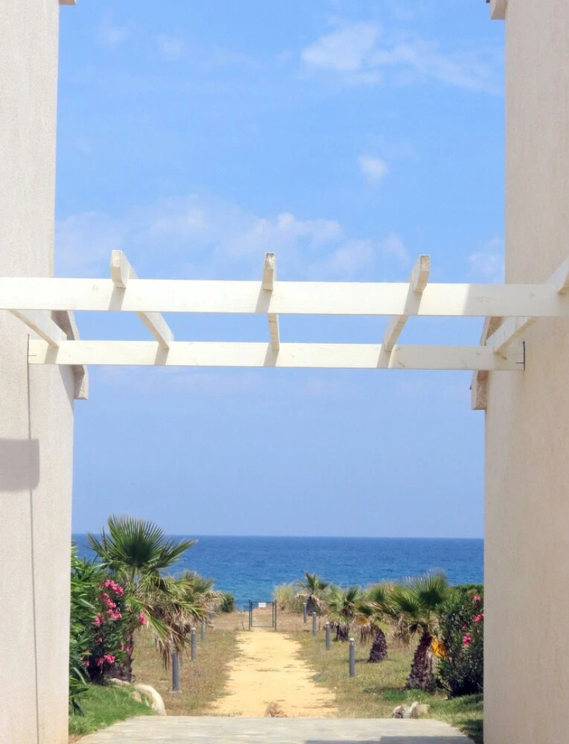 Mini 3 Mediterranean Style Villa, 100 m From the Sea, Heated Pool