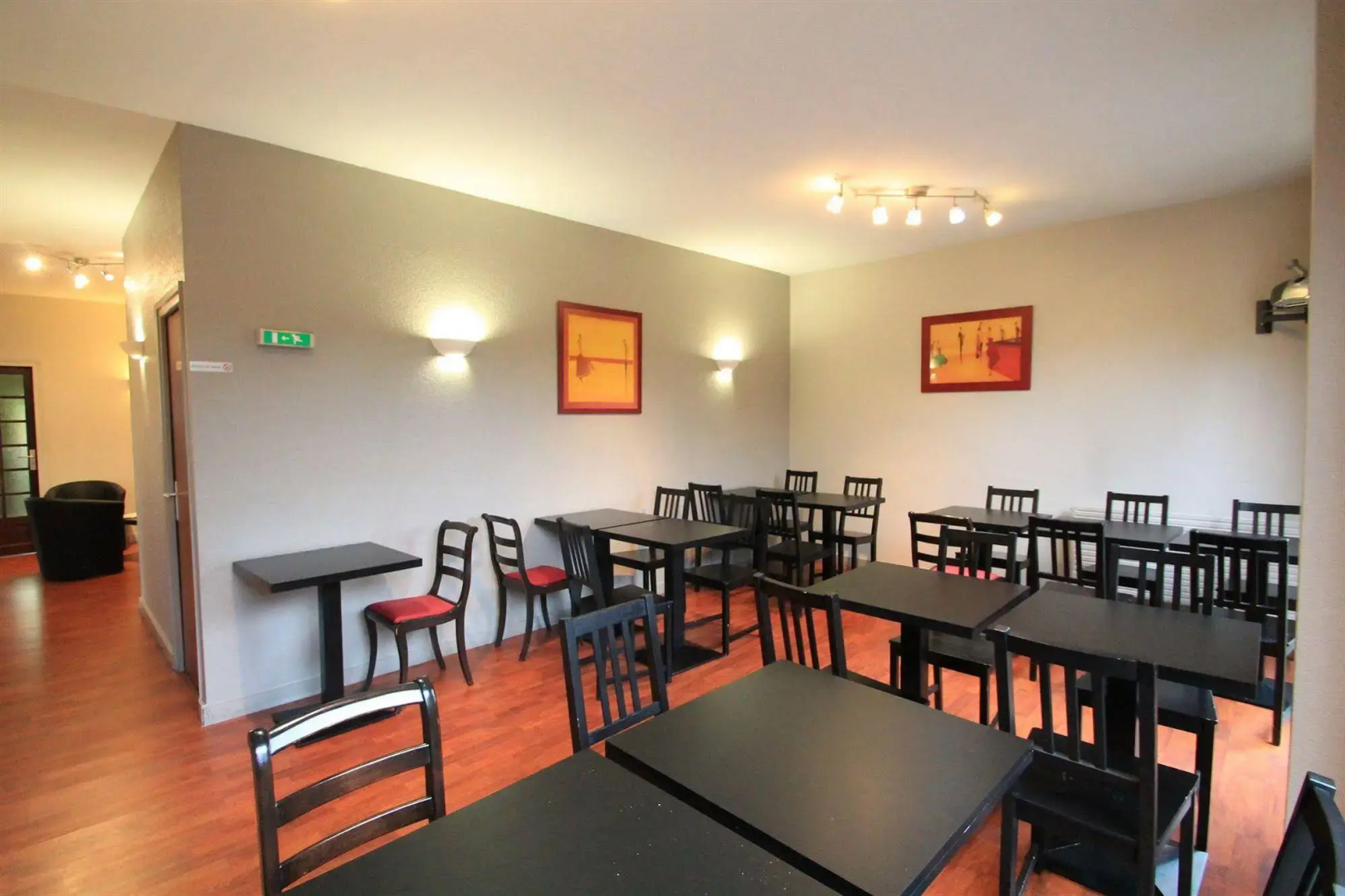 Adonis Lyon Est Hôtel Artys