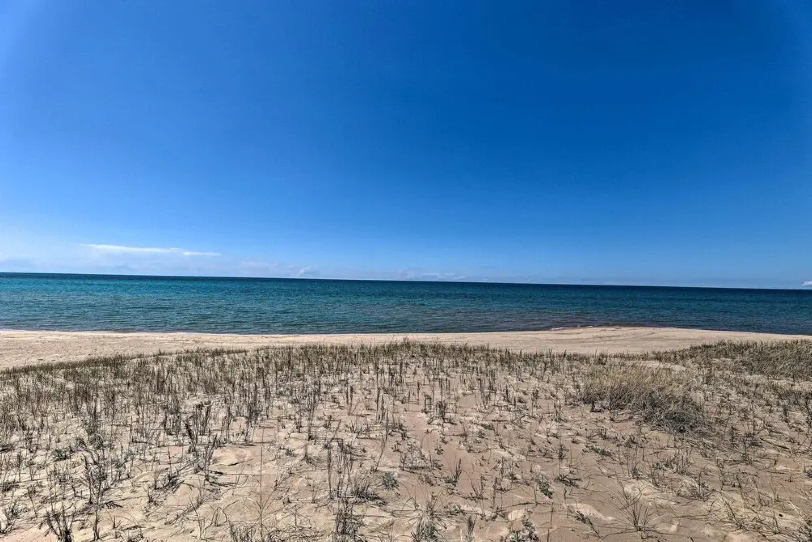 Bright Manistee Condo w/ Beach + Pool Access!