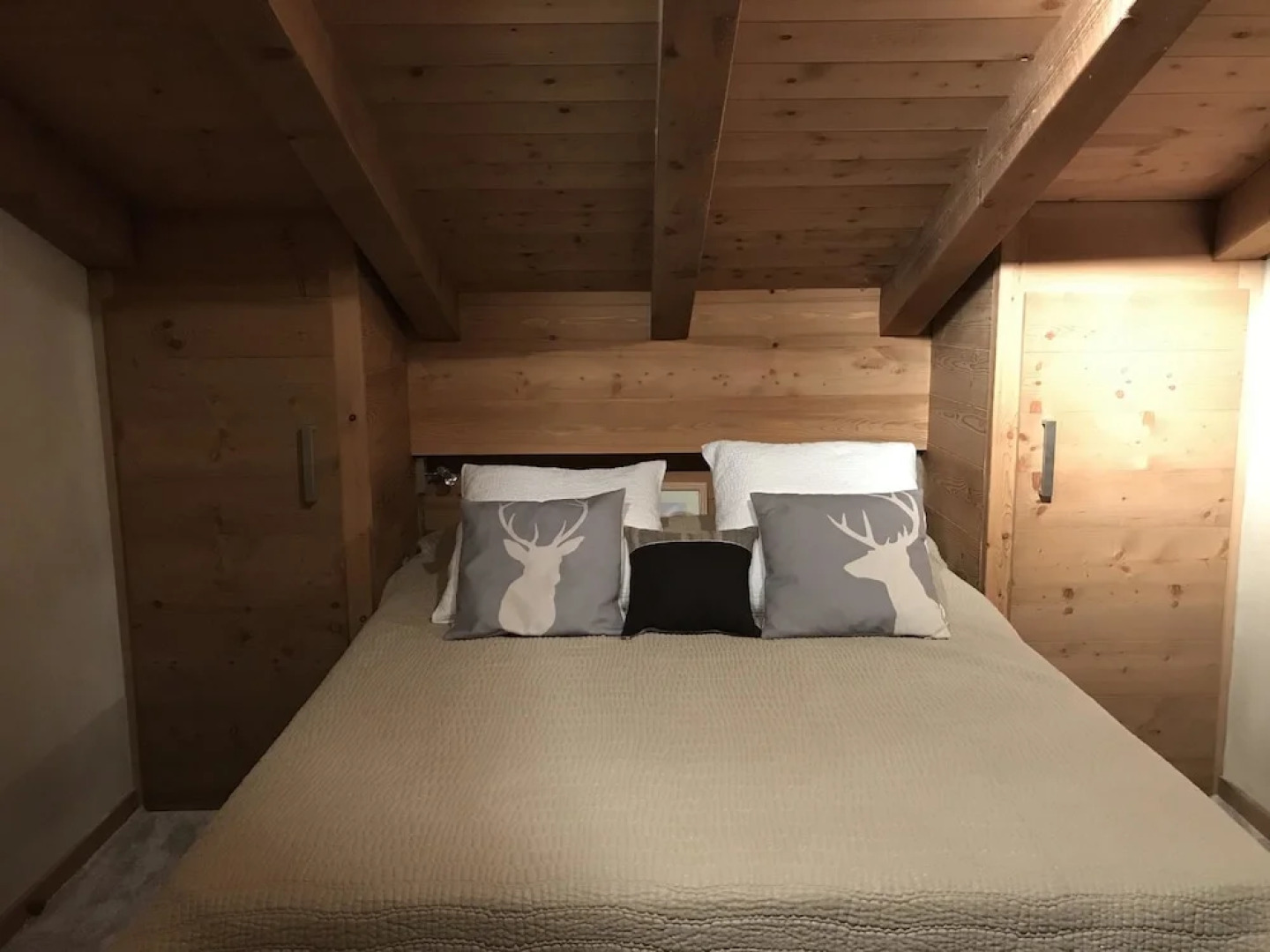 Chalet With 5 Bedrooms in Praz-sur-arly, With Wonderful Mountain View,