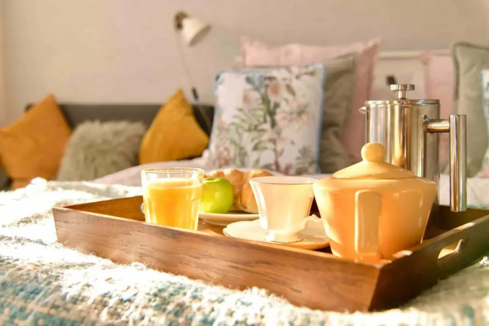 LUXURY Coastal 4 Bed FAMILY Home In Whitley Bay - 5 Mins To The Beach - Sleeps 9