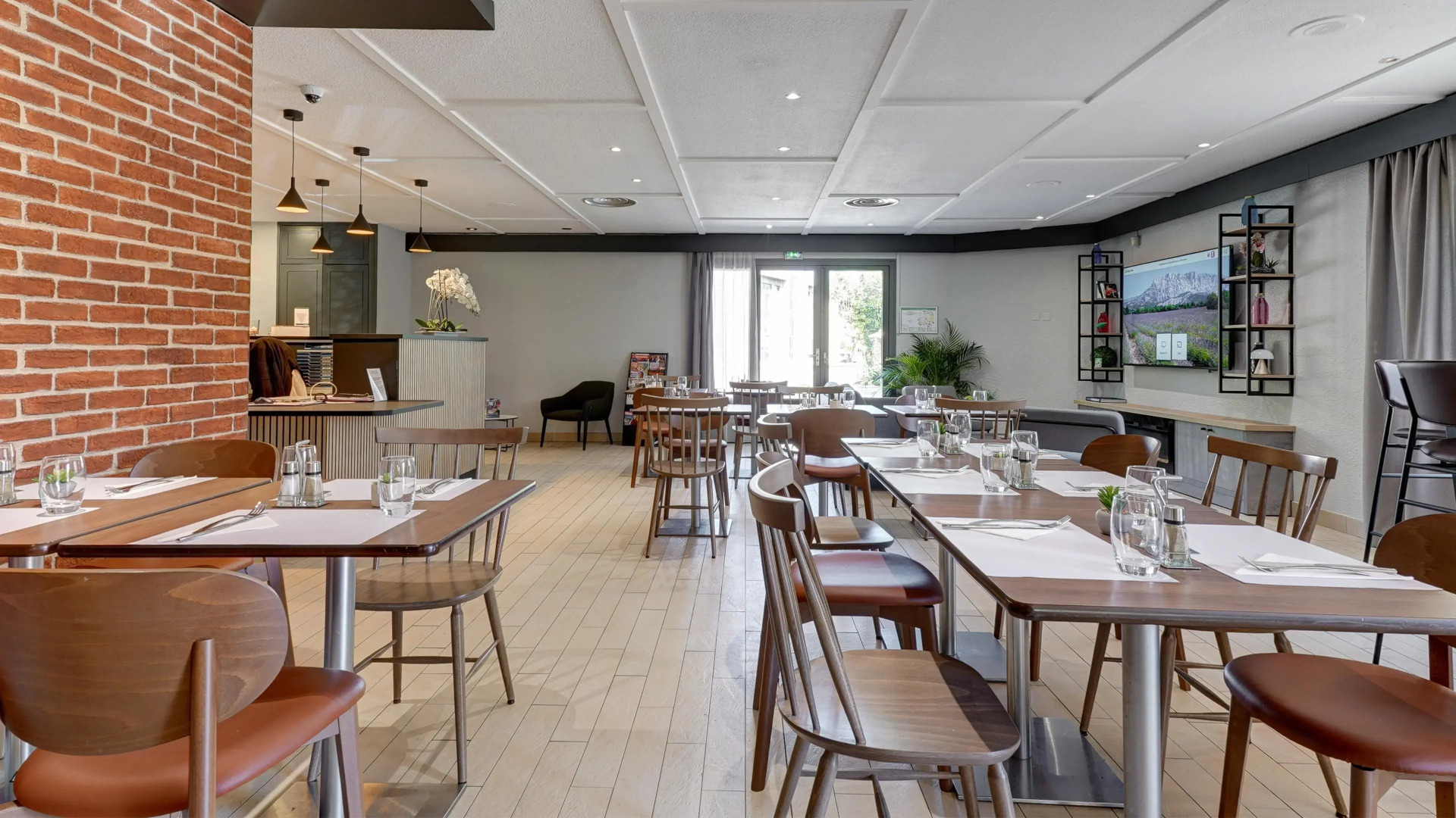 Campanile NATURE - Aix En Provence Meyreuil