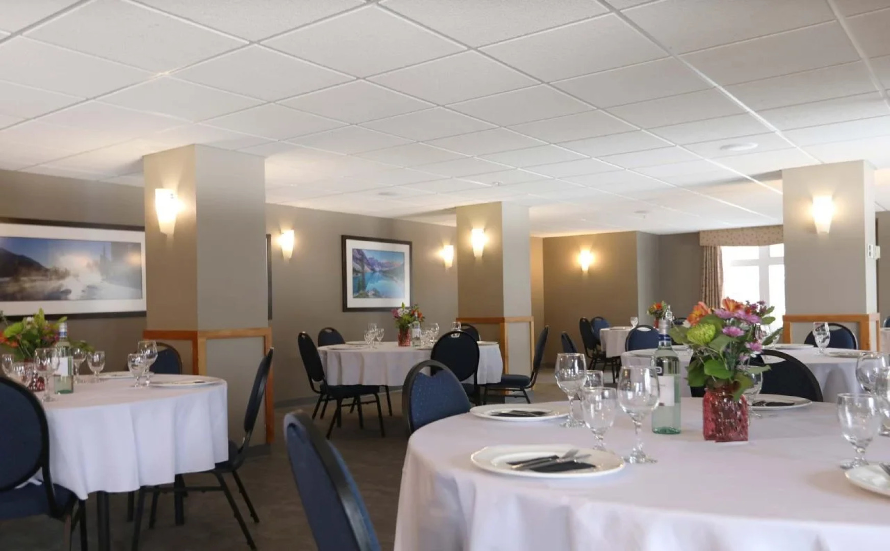 Windtower Lodge & Suites