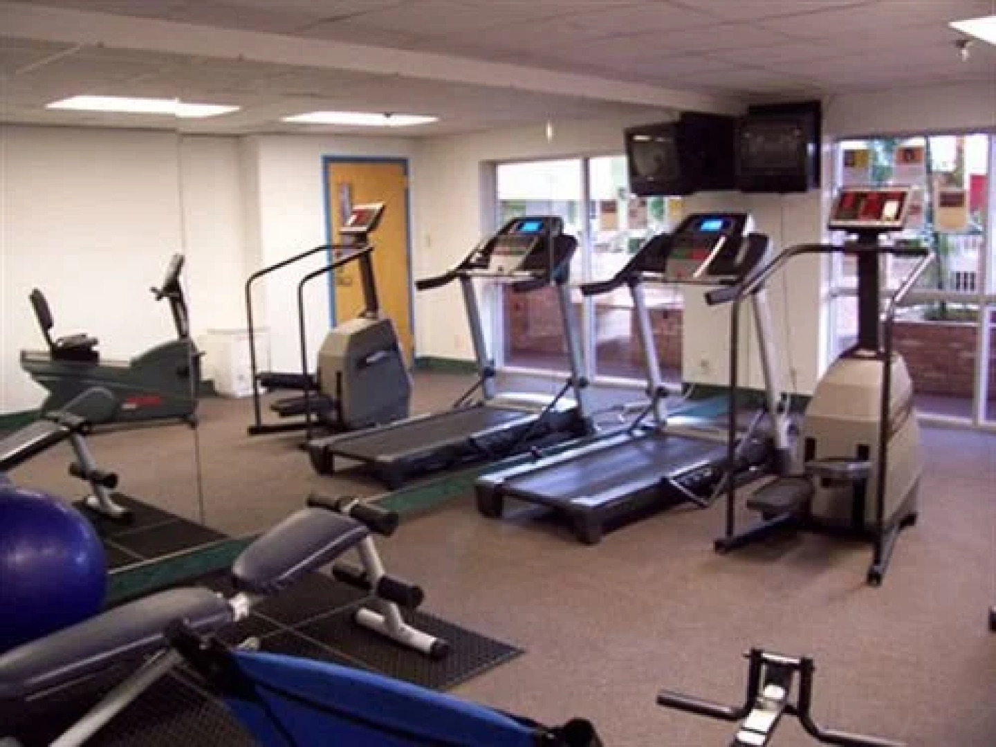 Boulder Outlook Hotel & Suites