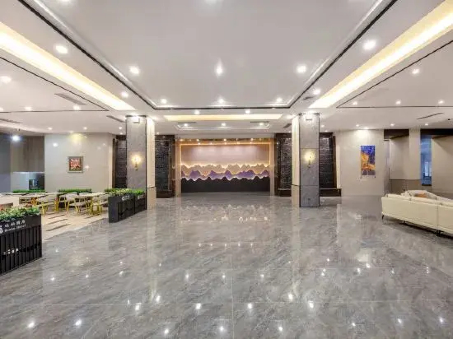 Reebo Hotel (Wenchang Park)