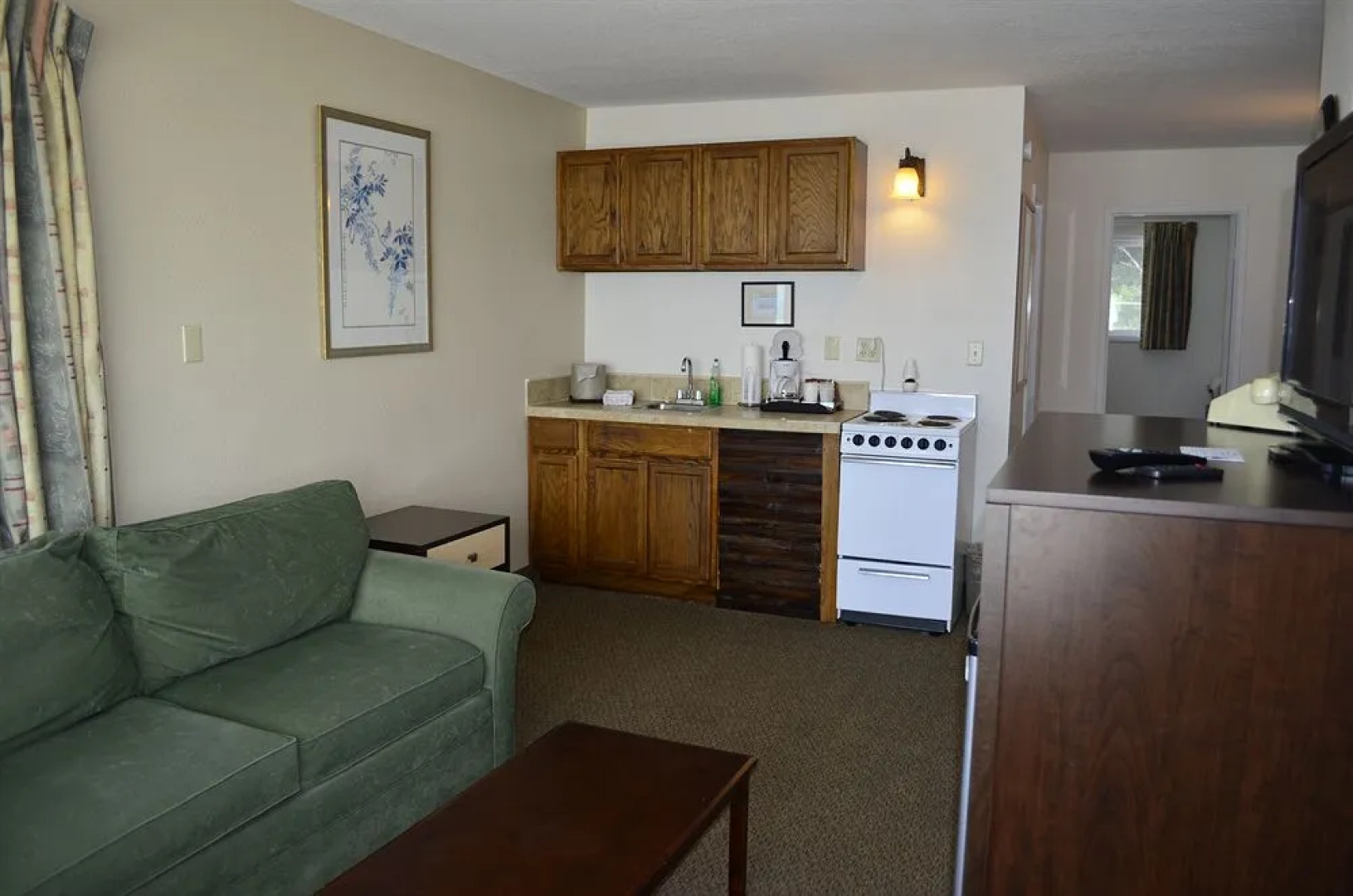 Sailor Jack's Oceanfront Inn