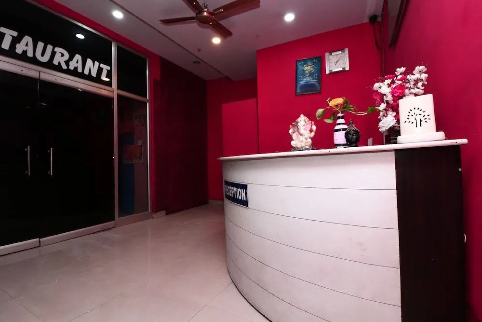 OYO 16905 The Rohtak Hyatt