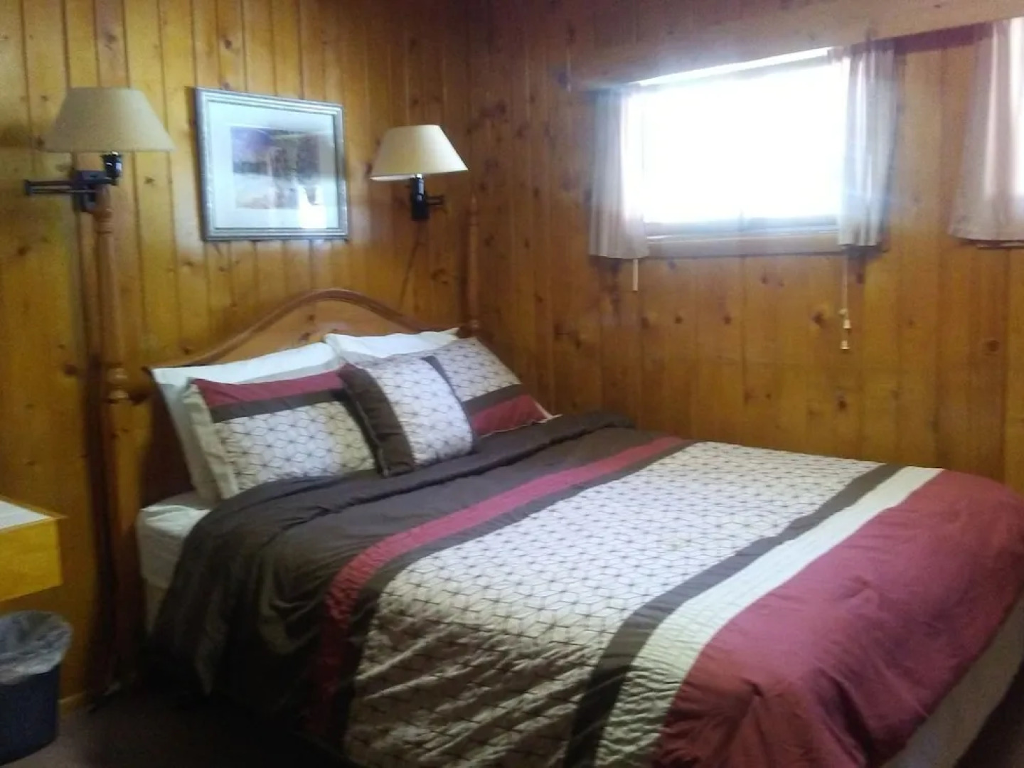 Riverside Lodge & Retreat