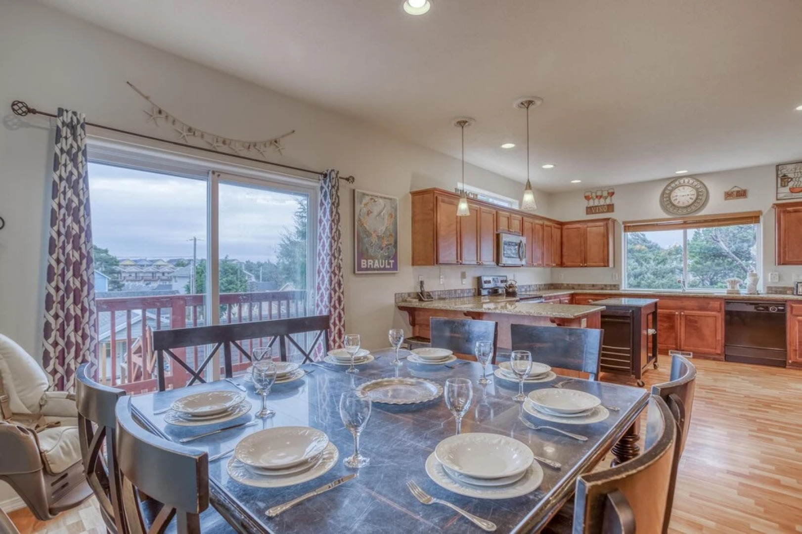 The Blue Crab 4 Br home by RedAwning