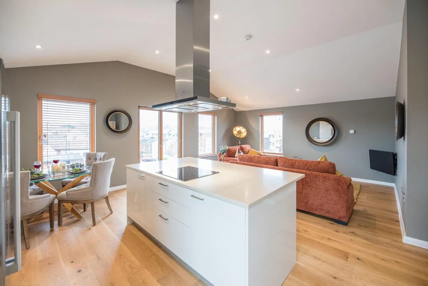 Woodbridge Penthouse