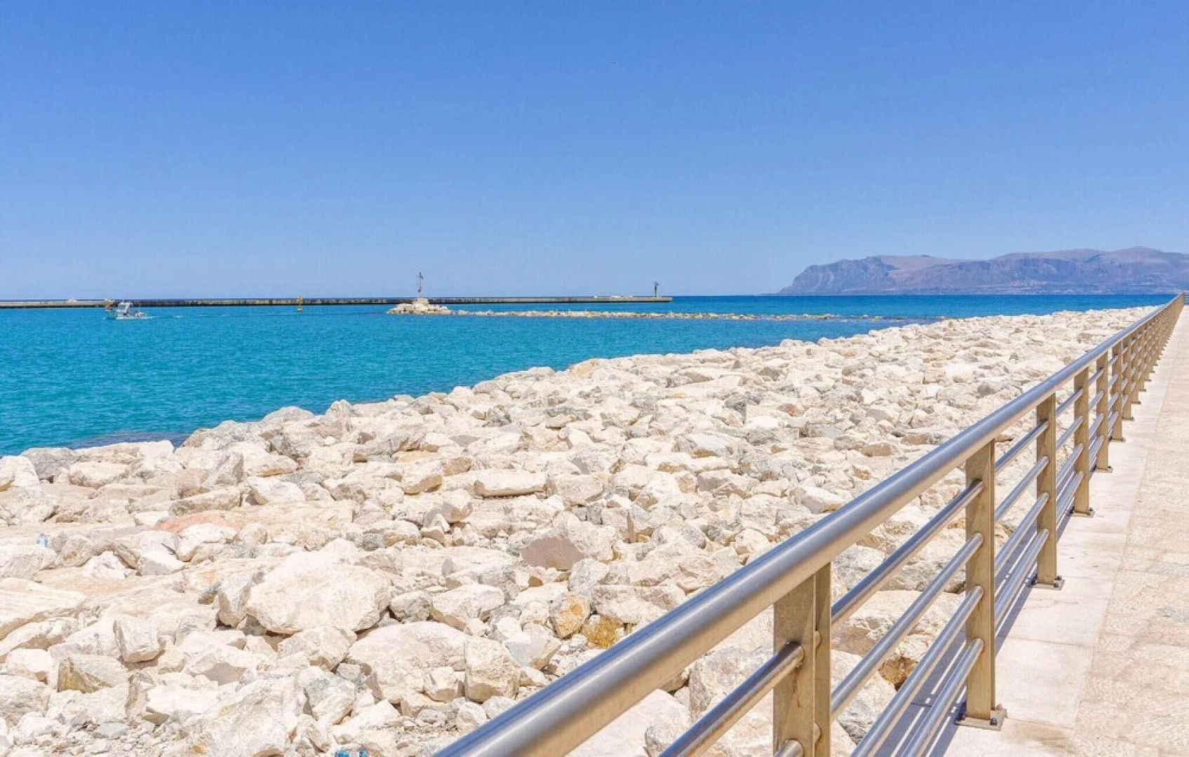 Beautiful Home in Calatafimi With 3 Bedrooms and Wifi