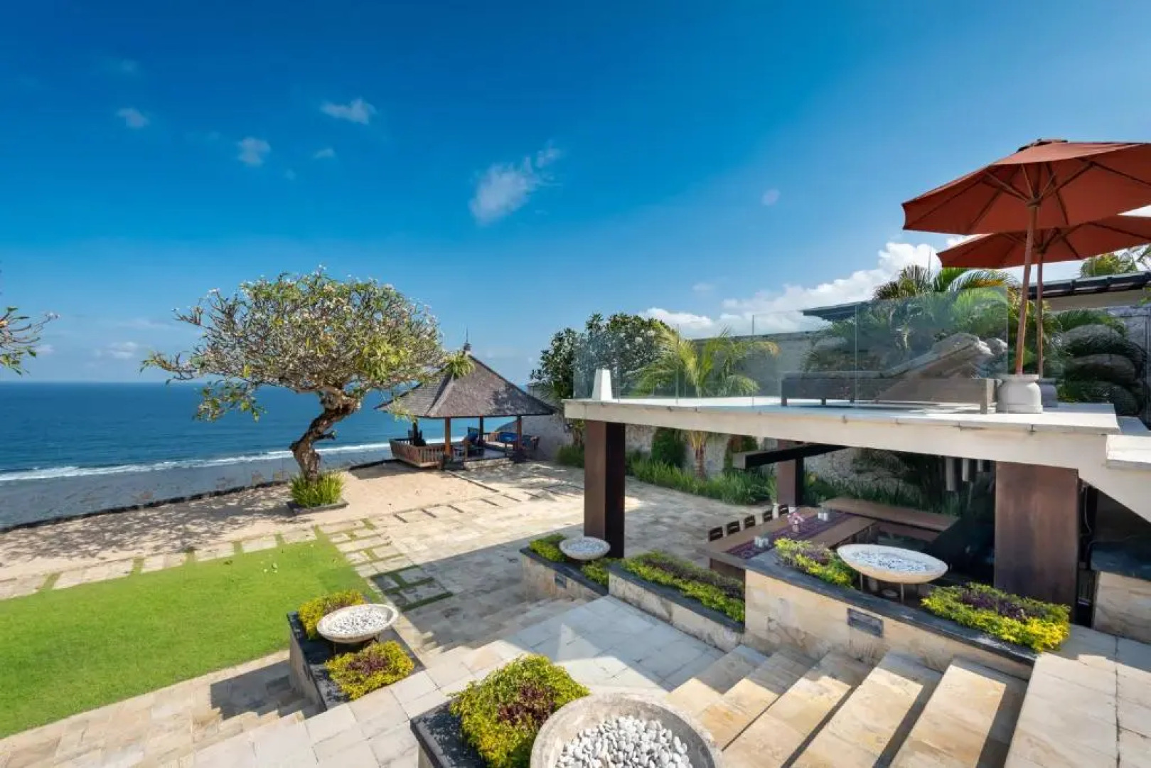 Villa Nagasutra by Nakula