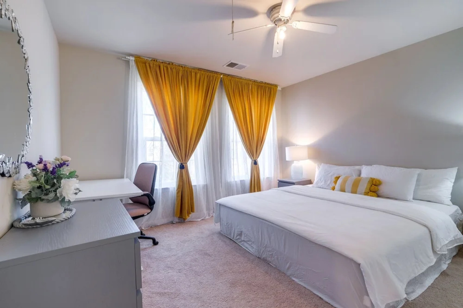 Spacious Woodbridge Home Near Leesylvania Park!