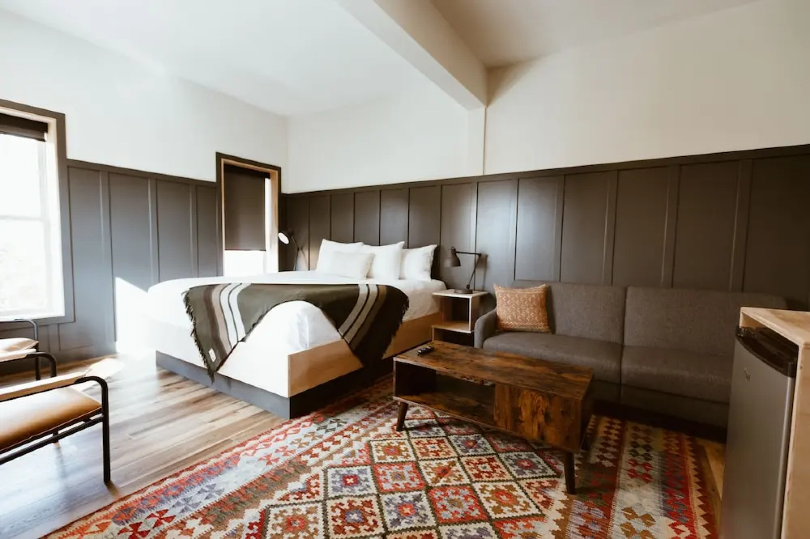 The Flying Steamshovel Inn