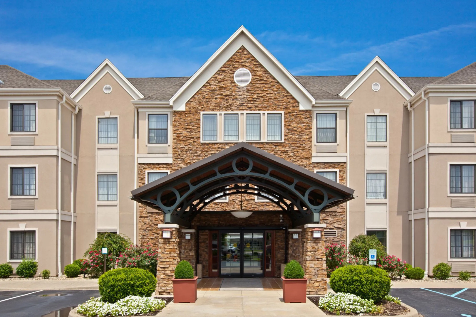 Staybridge Suites - Louisville - East by IHG