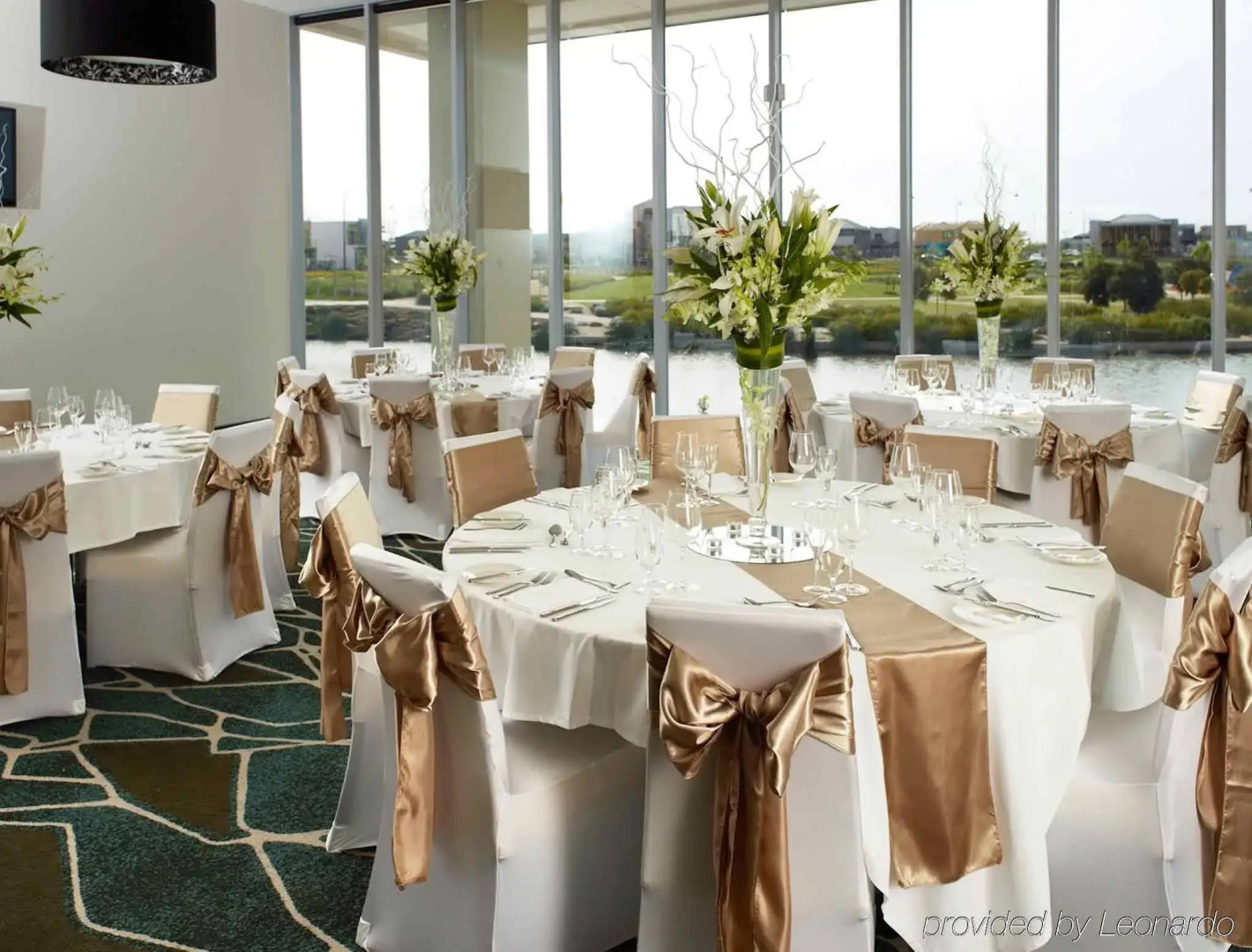 Grand Hotel and Apartments Townsville