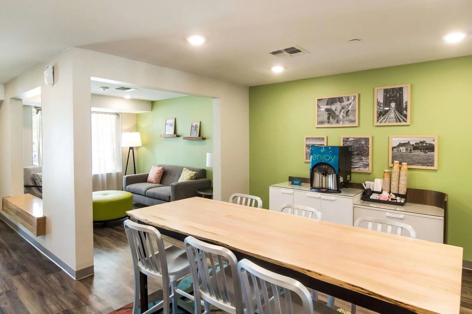 WoodSpring Suites Lake Jackson