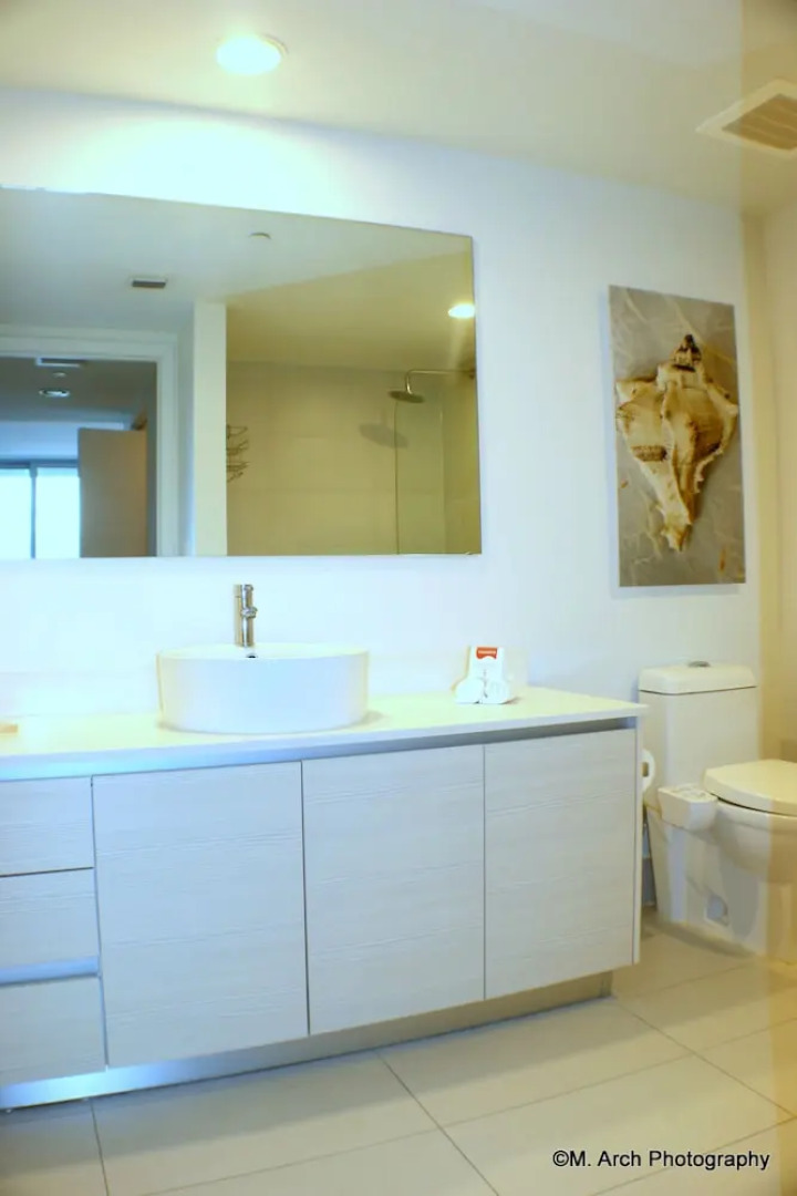 Hallandale Suites by 1stHomeRent