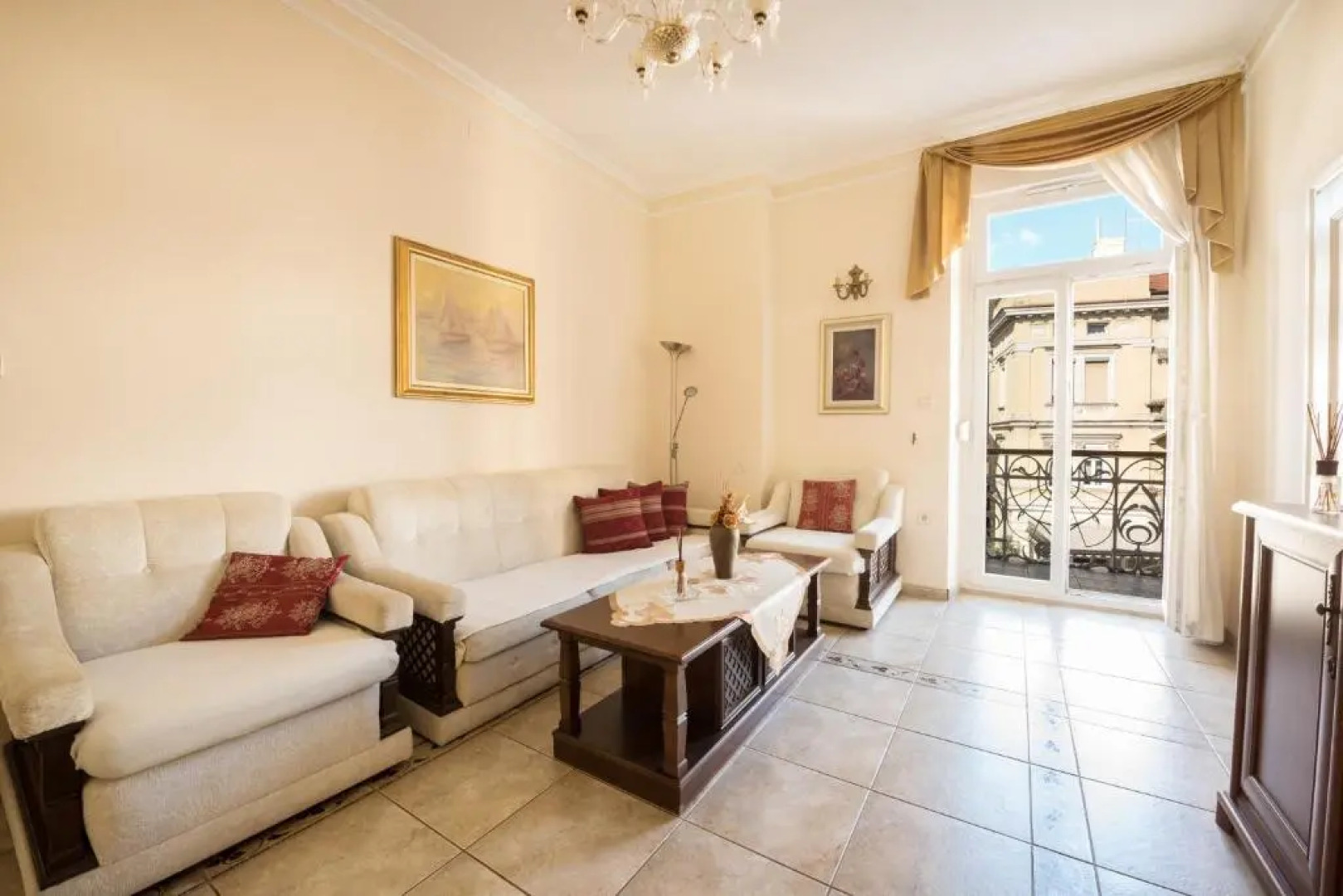 Apartments Villa Devana