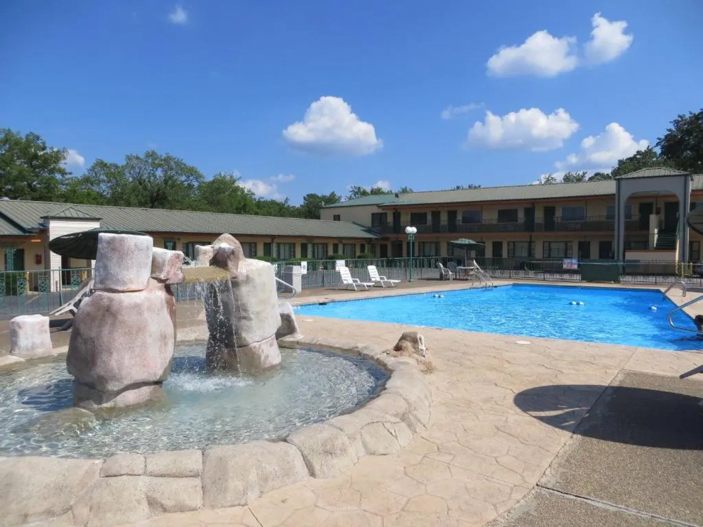 Kings Inn Hot Springs