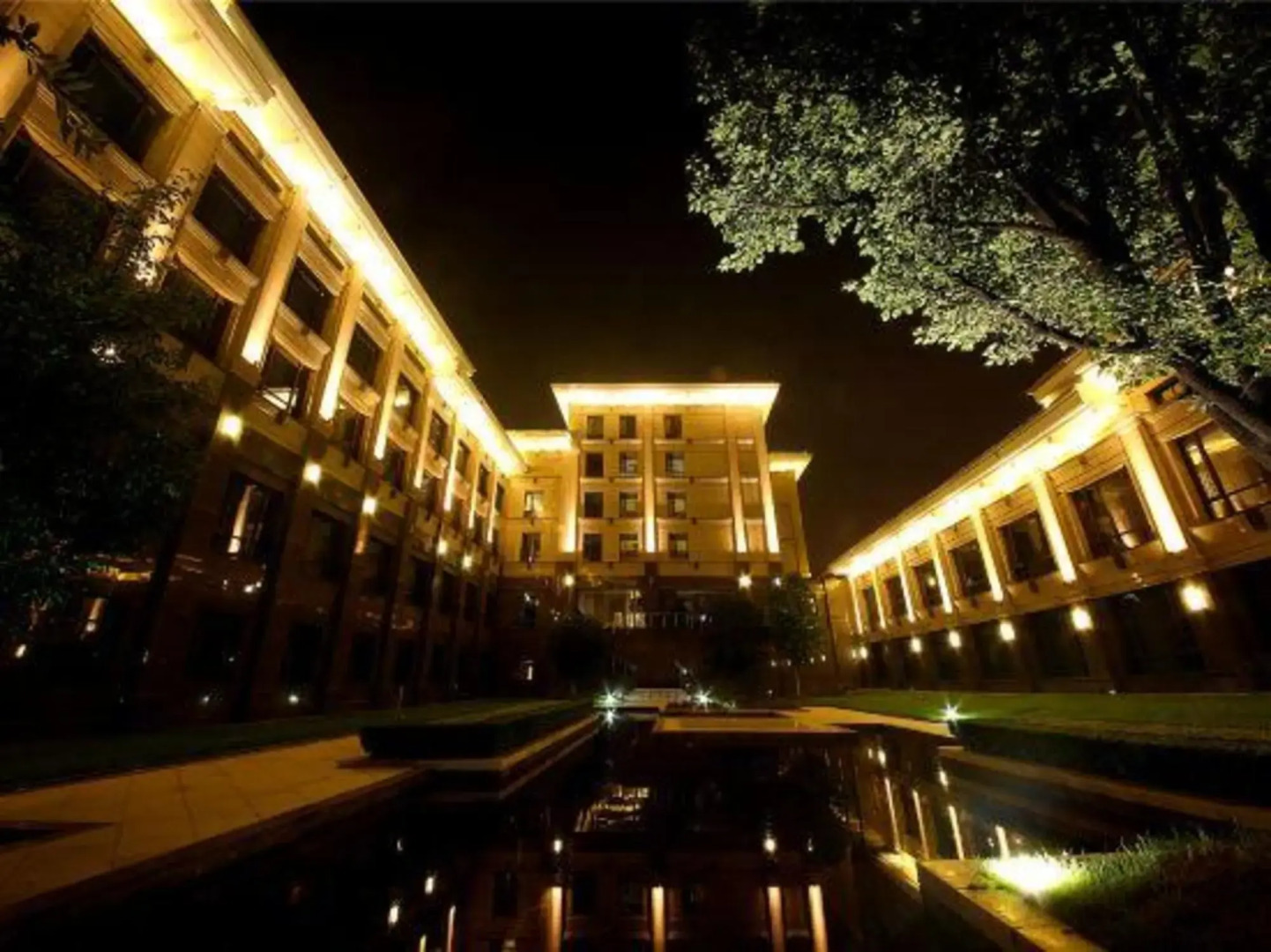 Yunhai Jianguo Hotel