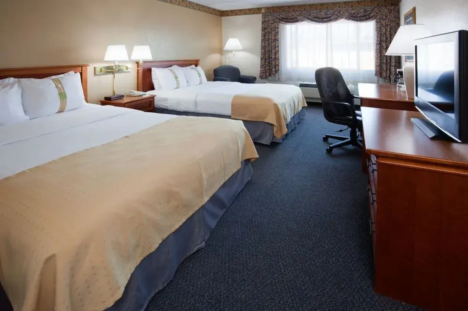 The Harborview, Ascend Hotel Collection