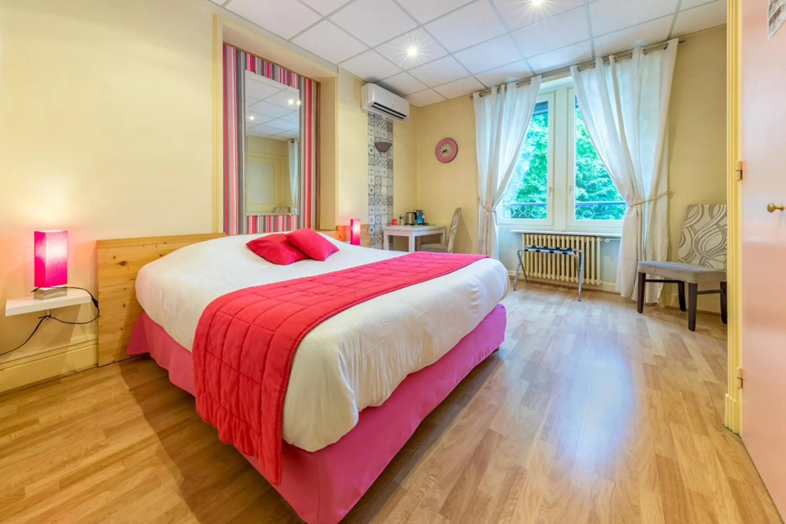 Logis Hôtel la Commanderie de Champarey