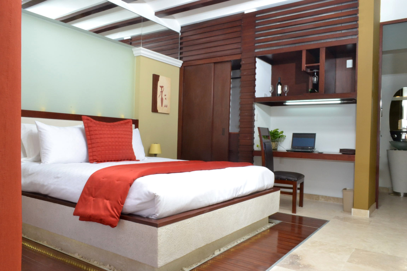 The Jonathon Boutique Hotel