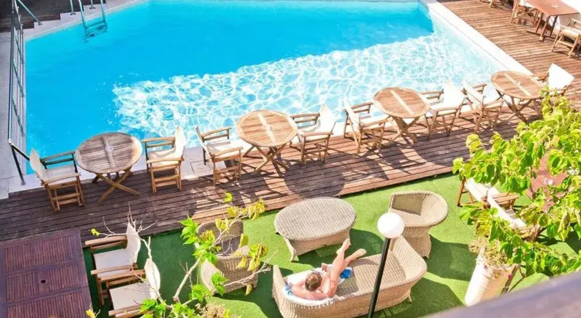 Talos Hotel & Apartments