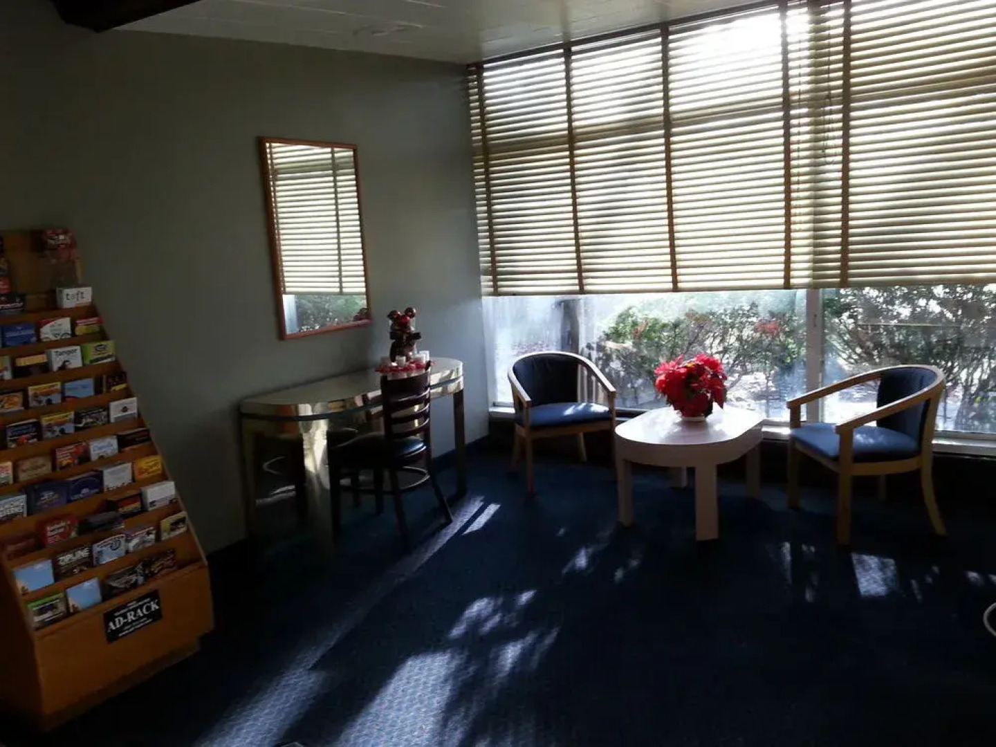 Budget Host Town Center