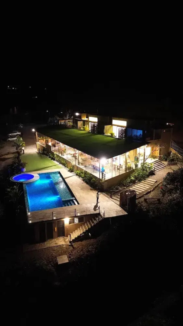 SummerC hotel