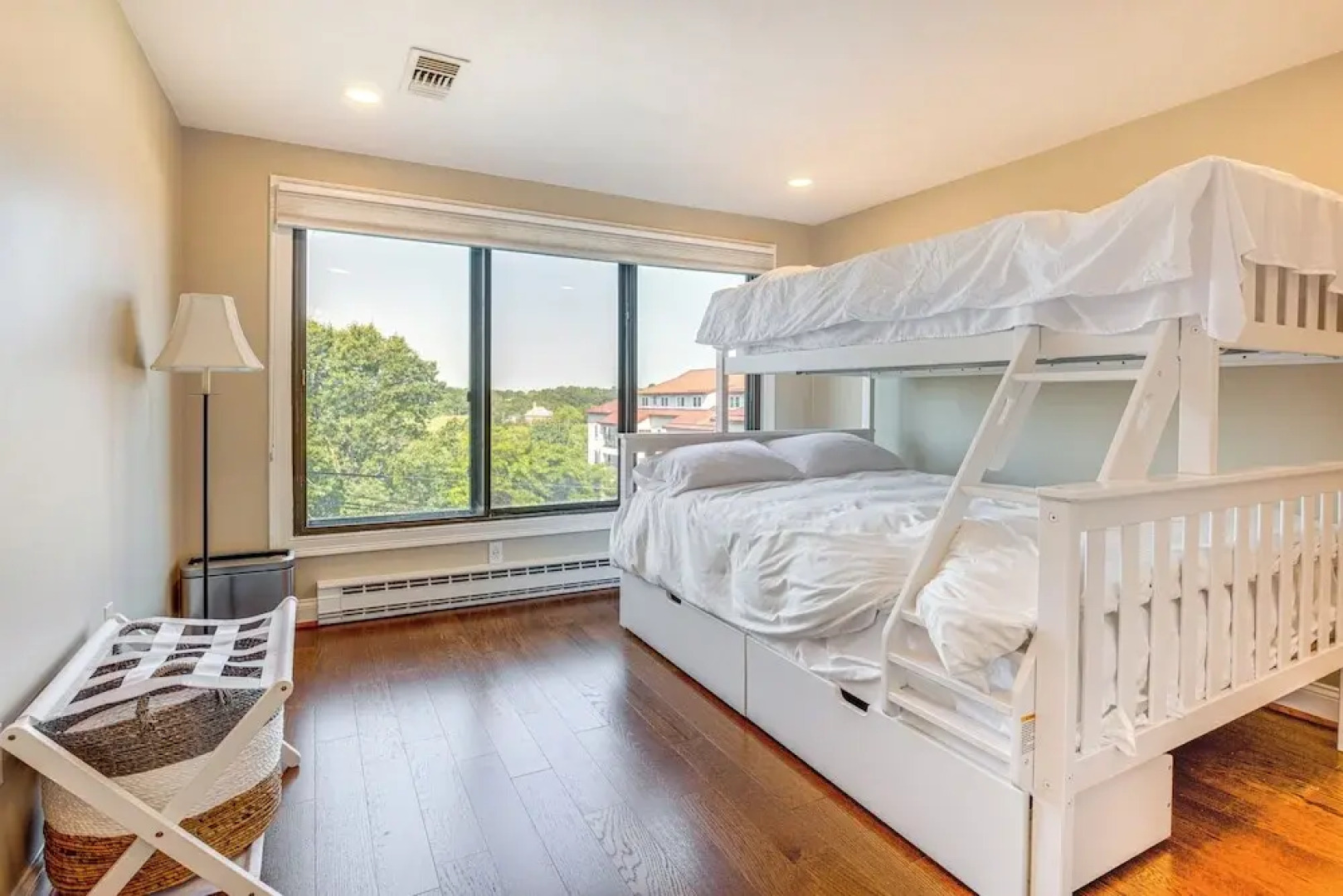 1 Mi to Millyard District: Unit w/ Furnished Porch