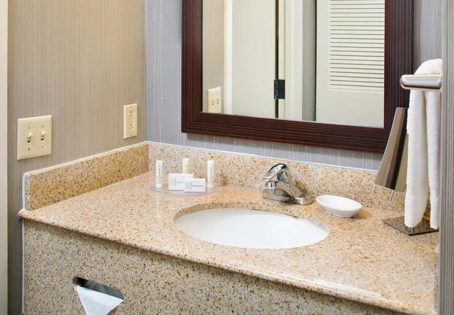 Courtyard By Marriott Ann Arbor