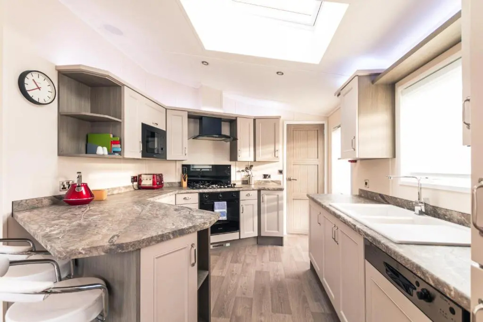 The Crucible lodge with Hot Tub