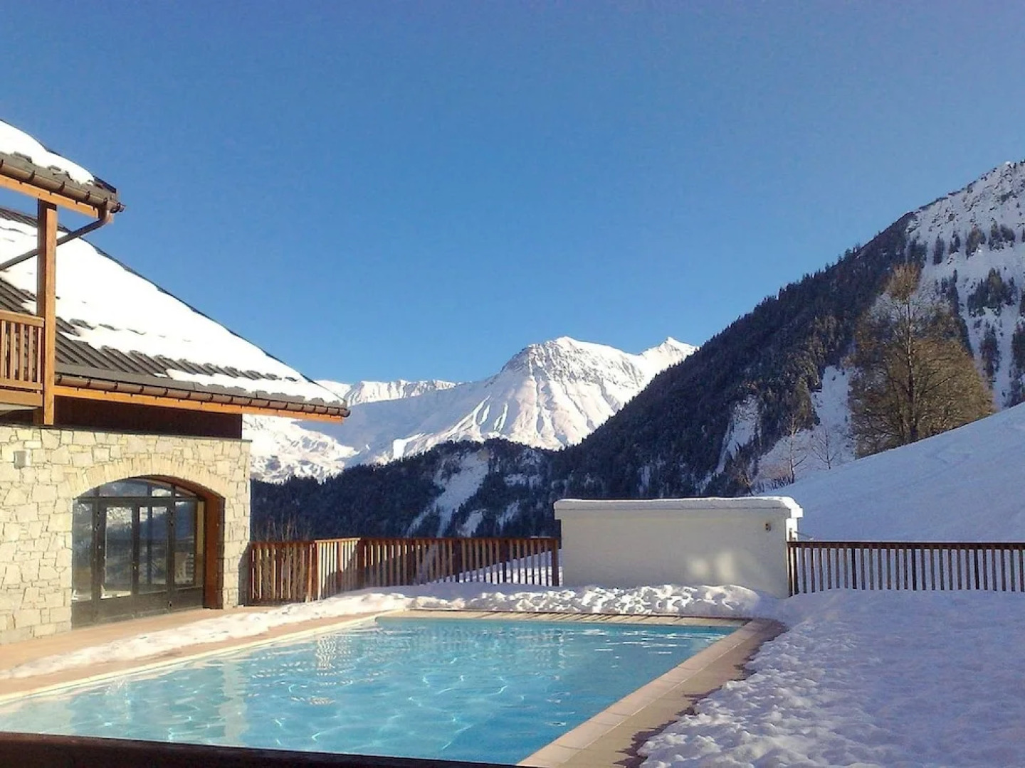 Nice Apartment With a Balcony Located 200 m. From the Slopes