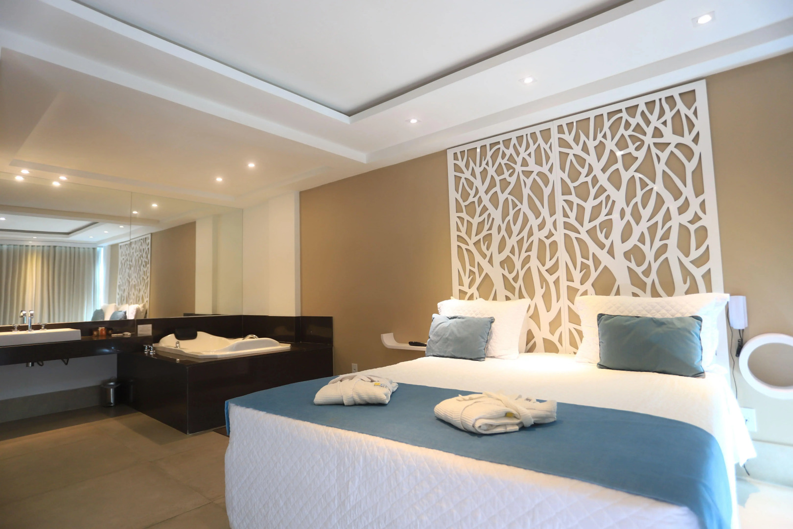 Paradiso Pero Praia Hotel