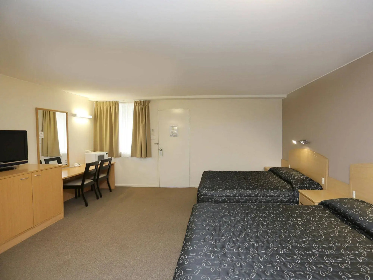 Cosmo Motel Adamstown