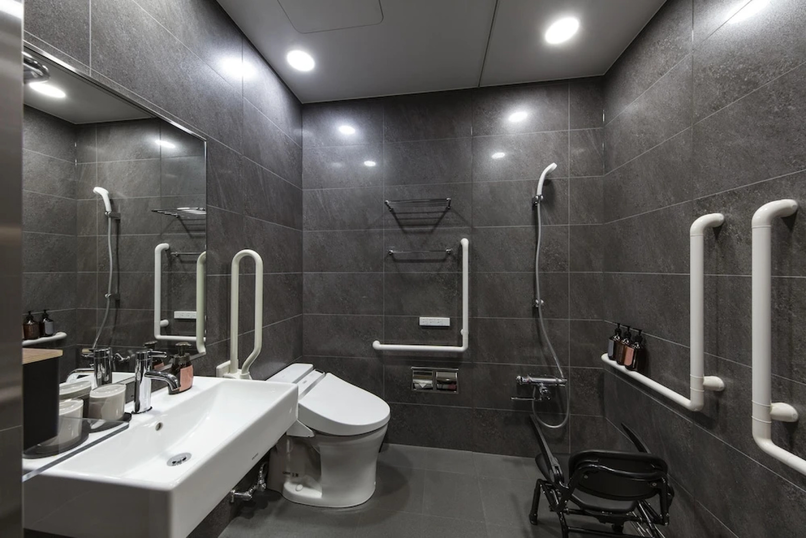 Hotel tou nishinotoin kyoto