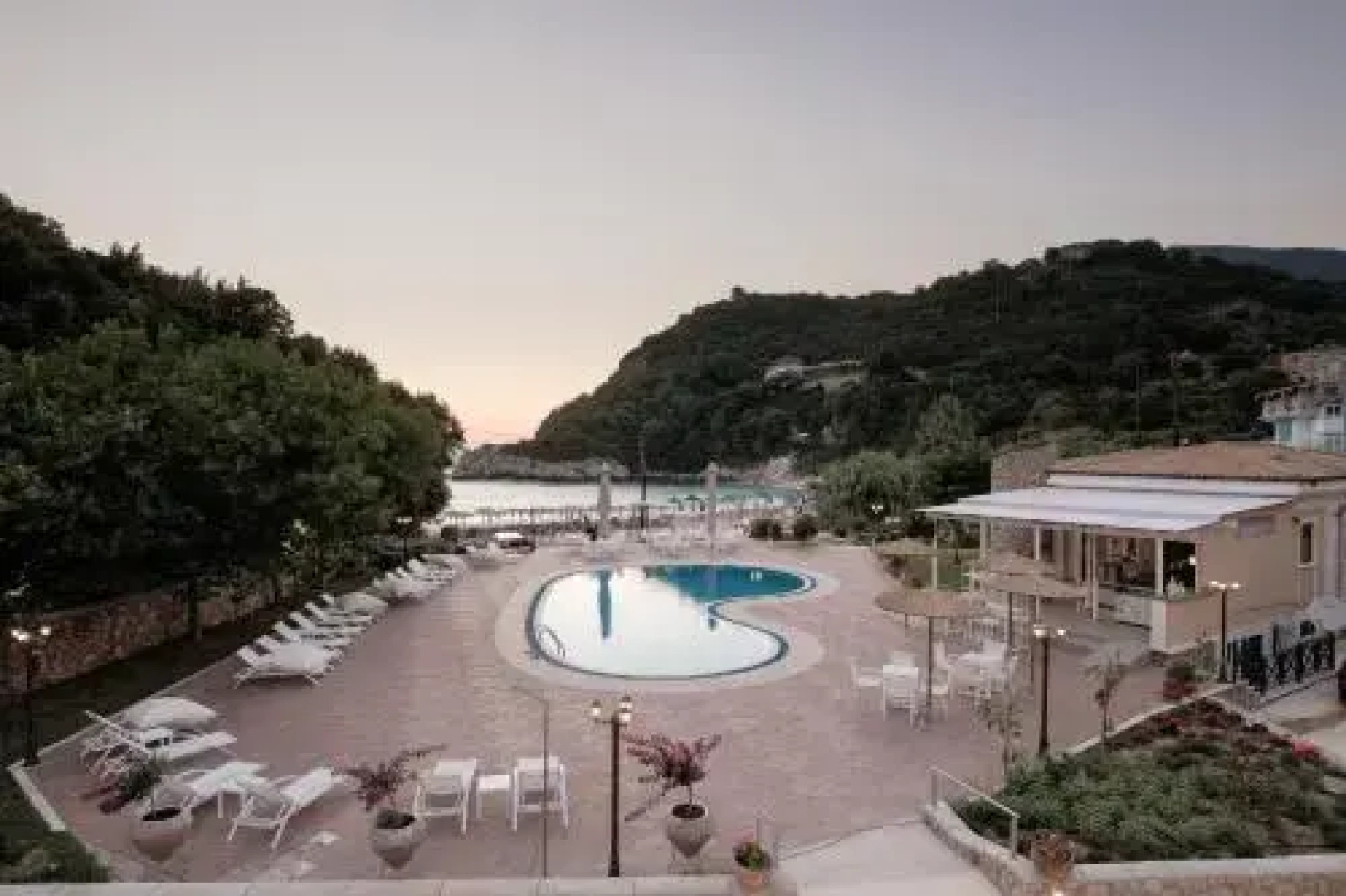 Anemolia Parga Suites