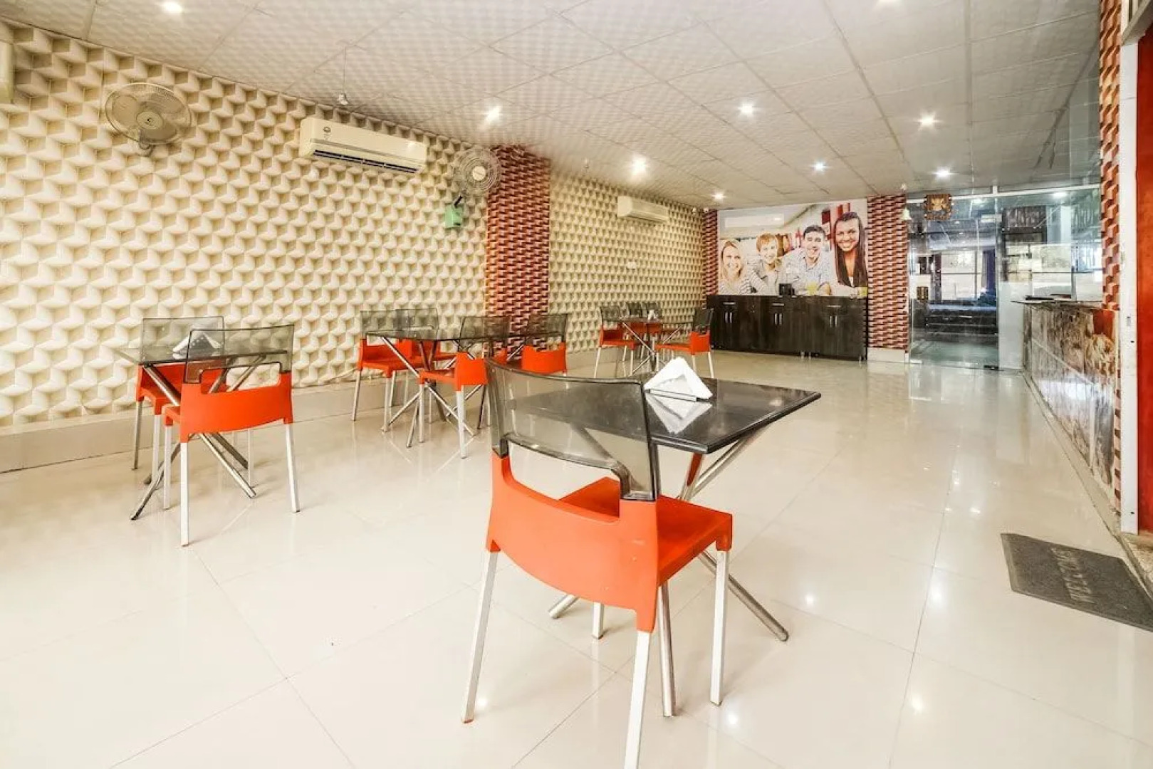 OYO 44314 Hotel Veer Bhumi Palace